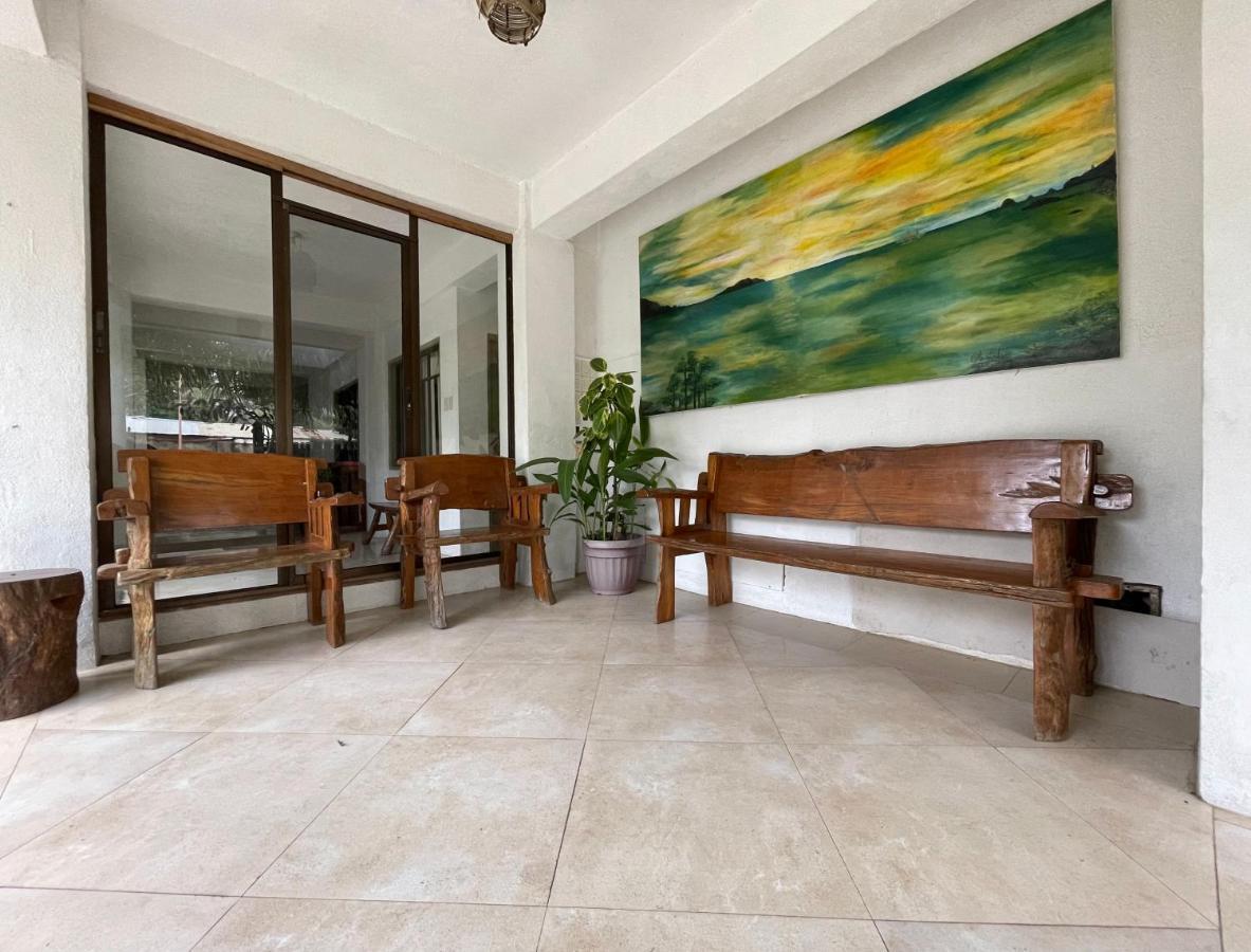 Akkaw Baler Hometel Ngoại thất bức ảnh
